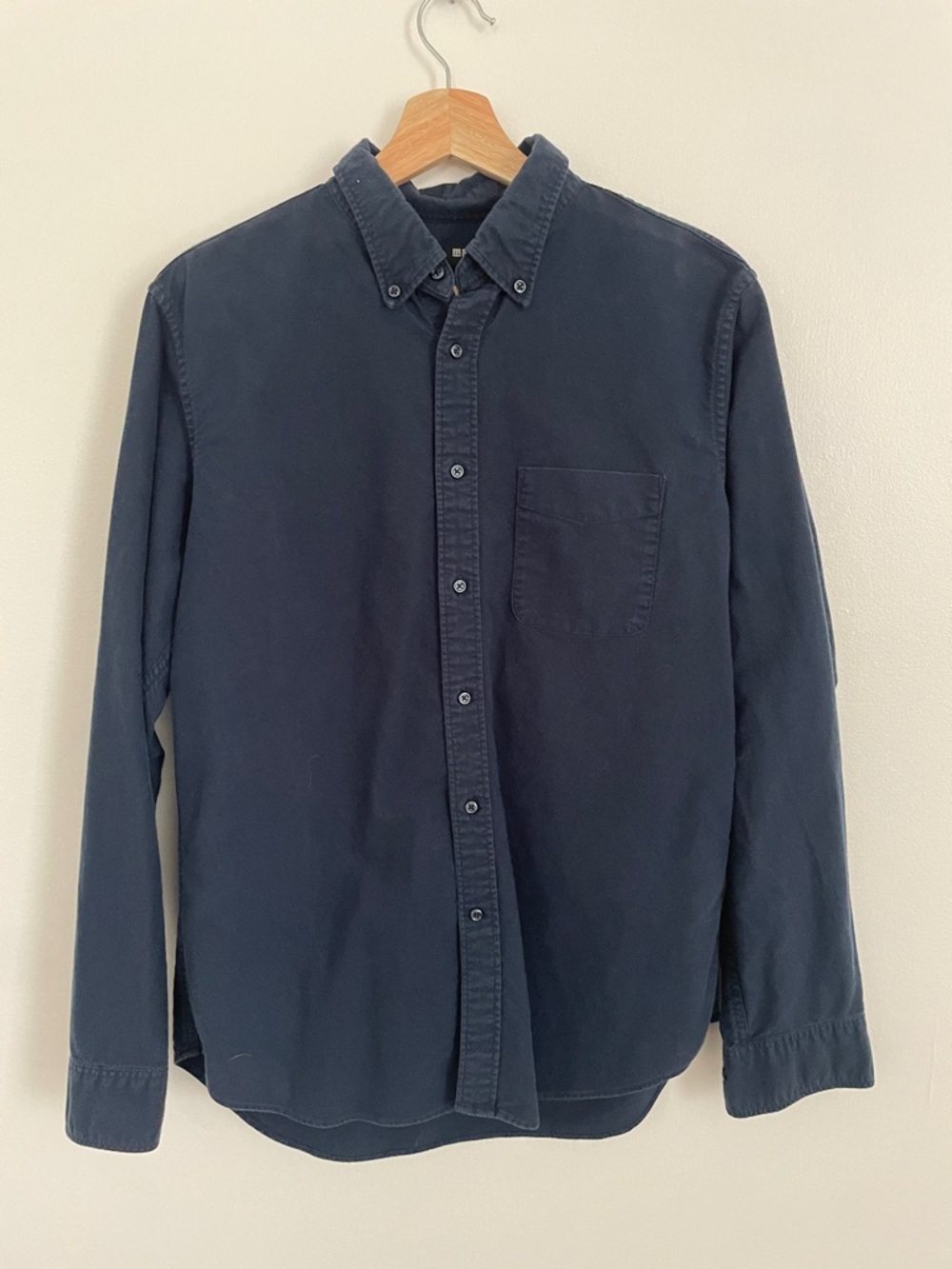 Uniqlo Men's Dark Navy Button-Down Shirt